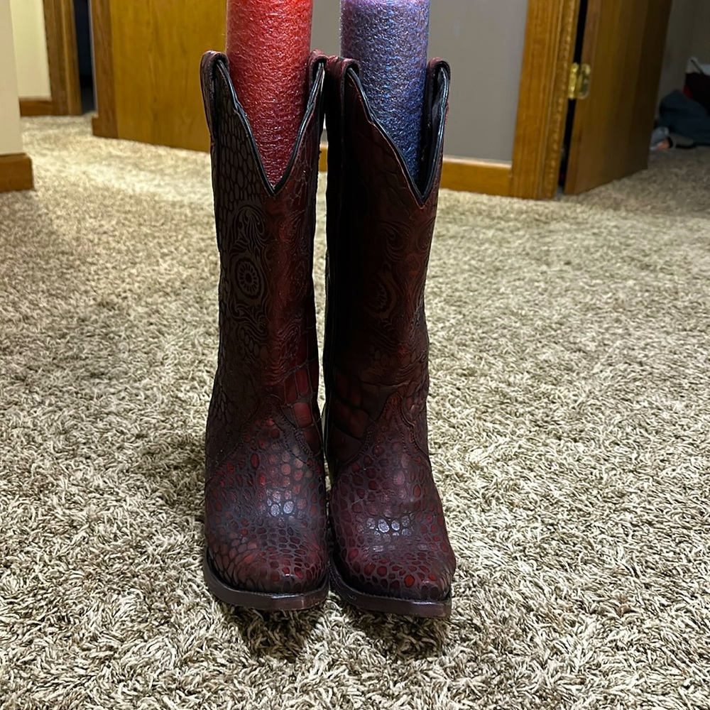 Ariat Catrina Croc cowboy boots, embossed leather